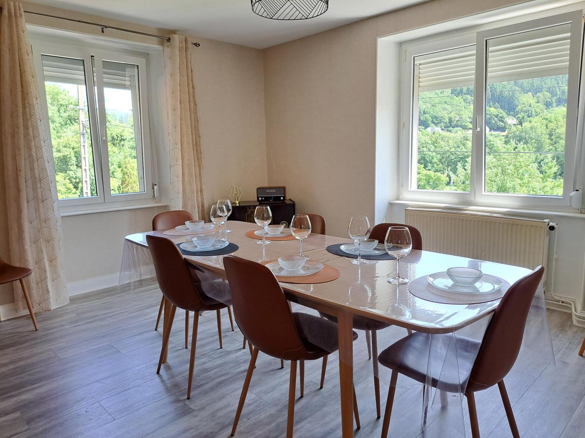 Monts Et Merveilles Ferienhaus *